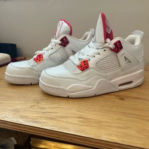 JORDAN METALLIC 4s